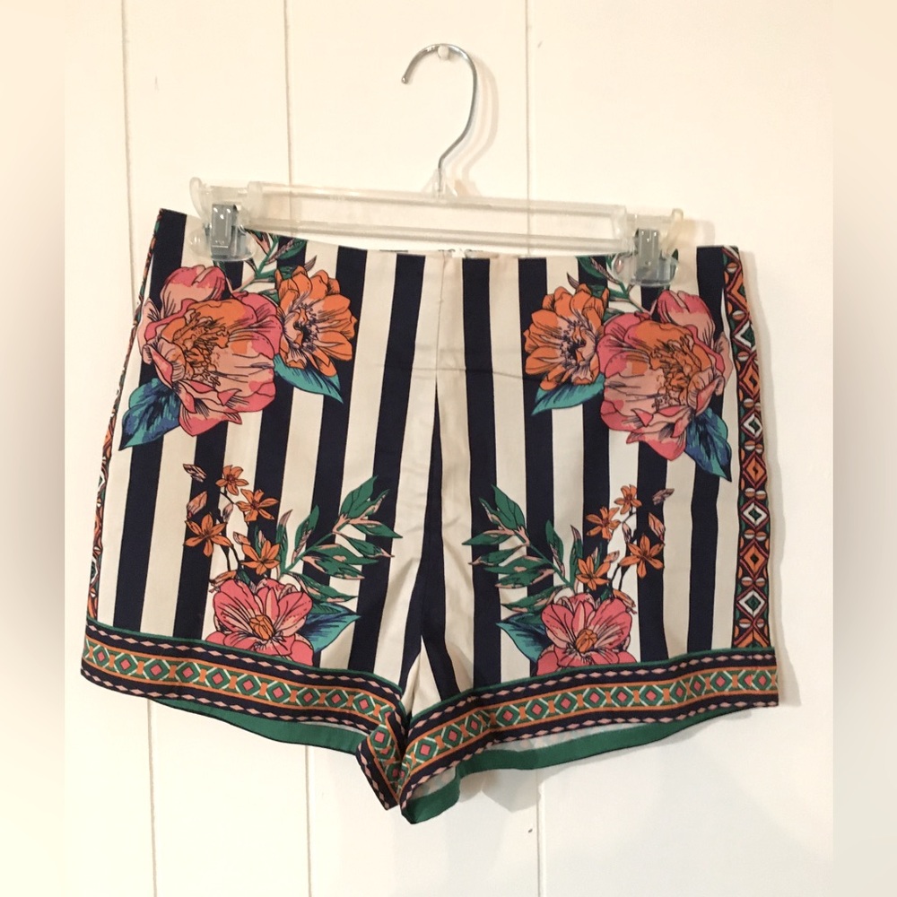 FLYING Tomato Bright Multicolor High Waisted Shorts Stretch SZ Medium